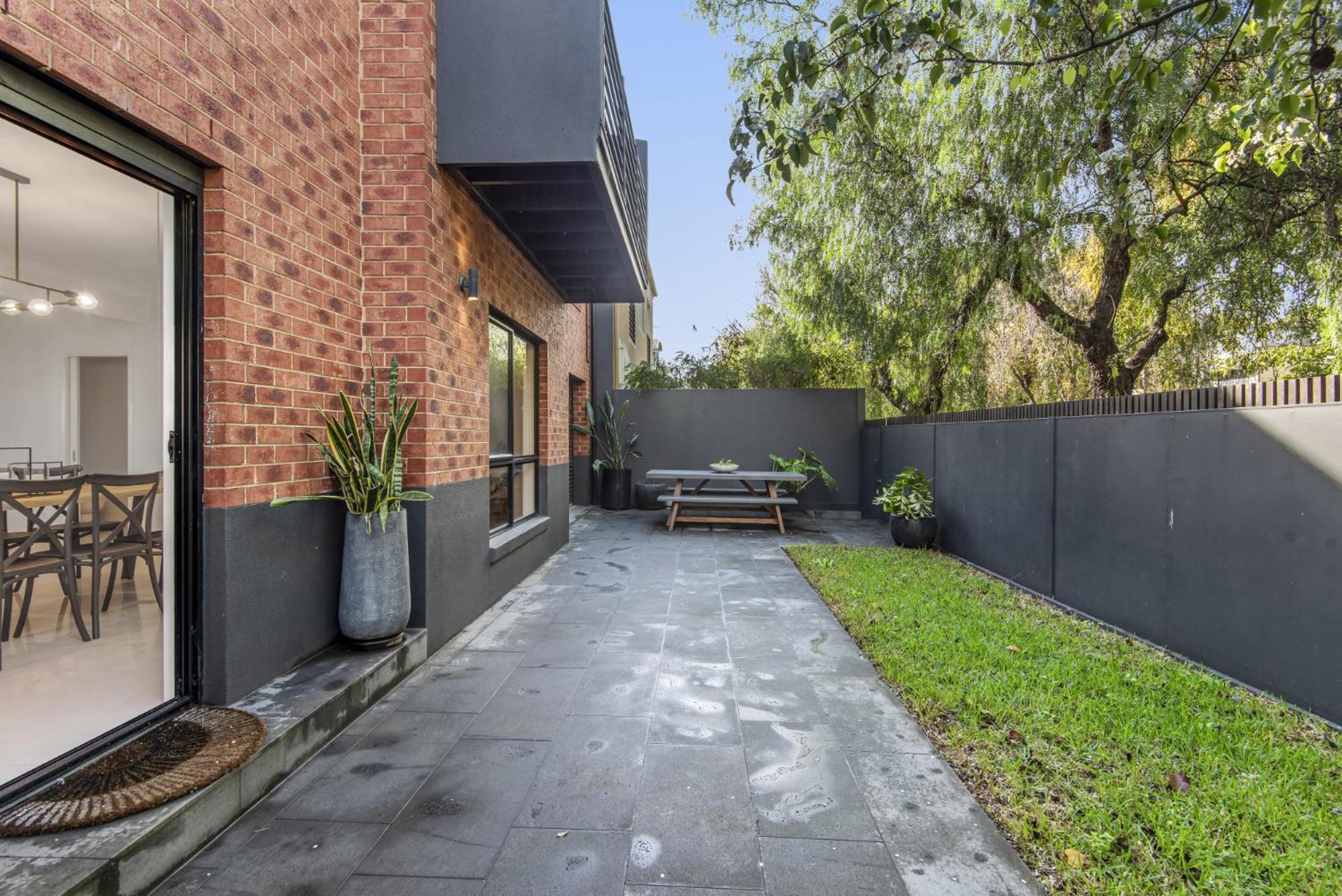 Vila Perfectly Located 4-Bed House In Kensington Melbourne Exteriér fotografie